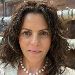 Meet your Posher, Odelia